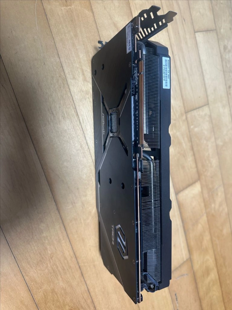RX6800XT 16GB 타이치 이미지