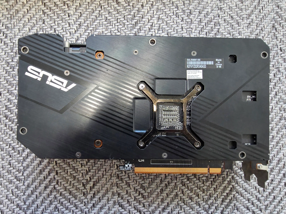 ASUS RX6650XT 그래픽카드 이미지
