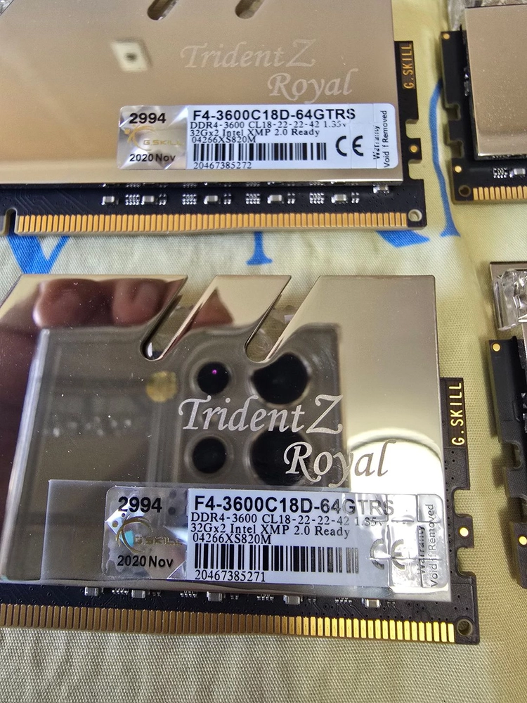 WS X570-ACE_5950X_DDR4 트라이던트 Z Royal_삼성u.2_NVME SSD_nh-d15s_녹투아 이미지