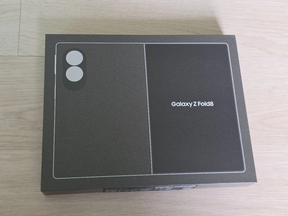 (미개봉!!)갤럭시 Z 폴드8 (512GB/크림/단말자급제용) 이미지