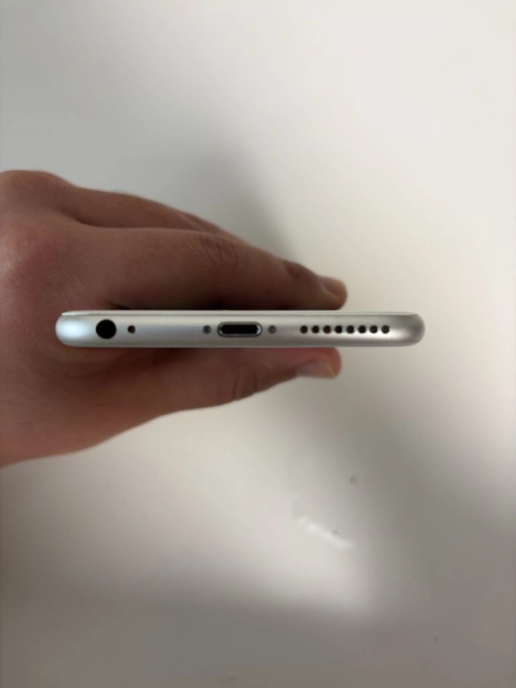 아이폰 6S 플러스 실버 64GB 이미지