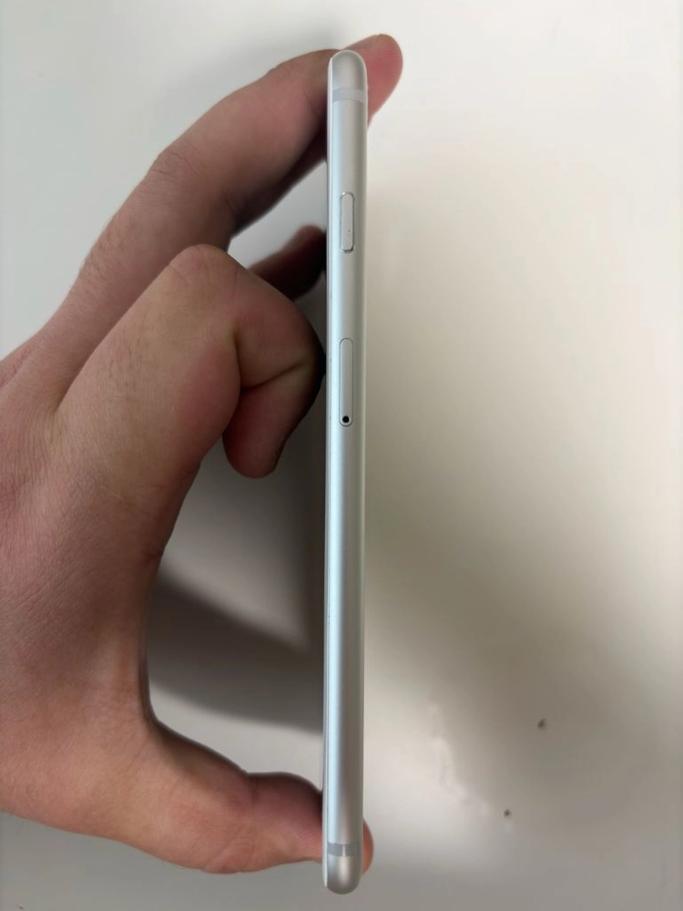아이폰 6S 플러스 실버 64GB 이미지
