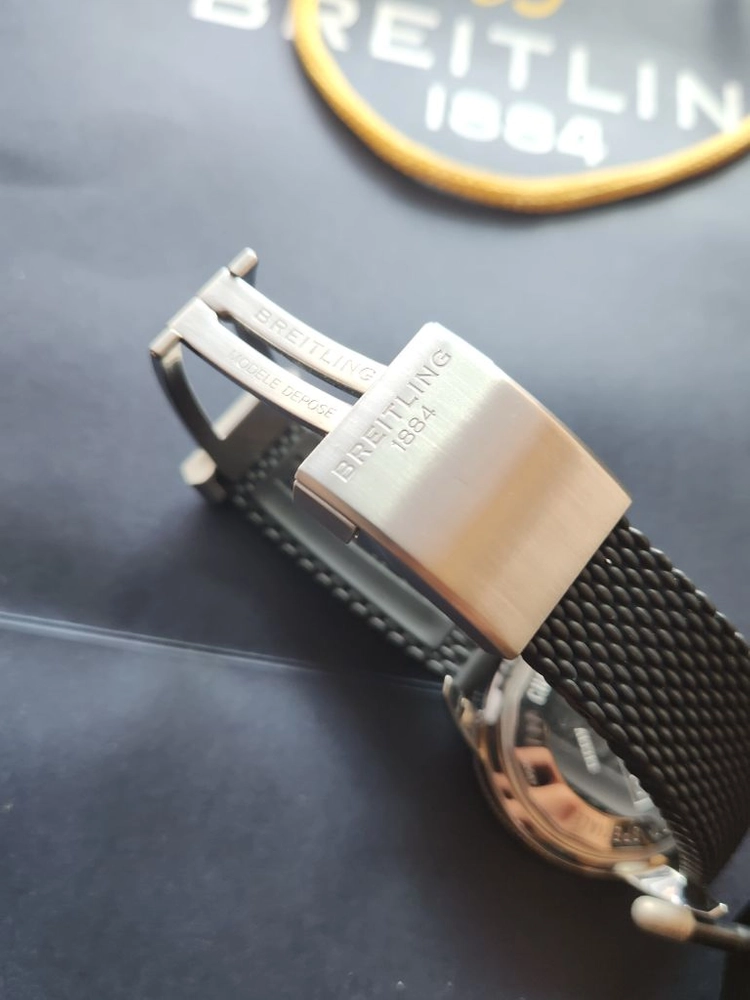 브라이틀링 슈퍼오션 헤리티지 2 크로노그래프 44mm 블랙 이미지