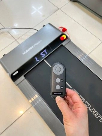 새제품팝니다. 최신 고급형 이고진 워킹패드 워킹머신 런닝머신 저렴하게 팝니다. 이미지
