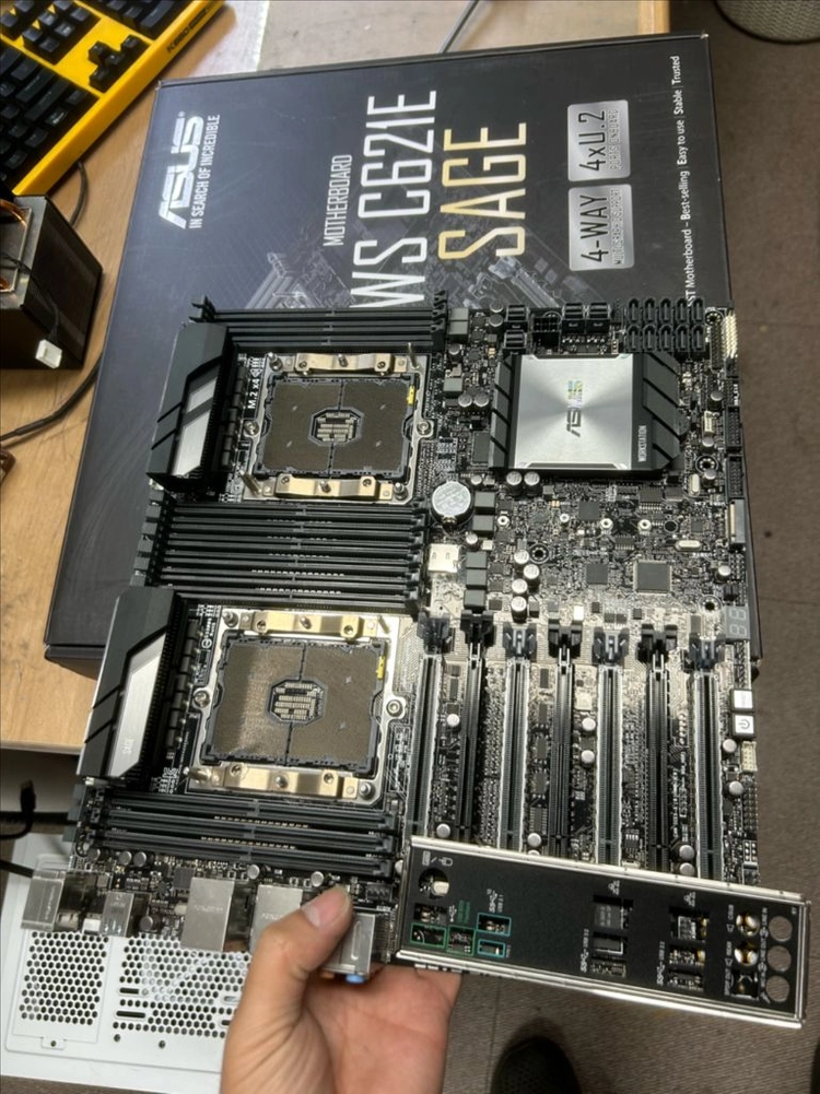 MainBoard c621e sage 아수스 워크테이션 이미지