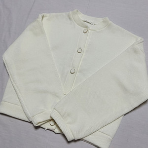 아이보리 진주 단추 니트 가디건(44,55,66 사이즈 / xs,s,m 사이즈) 이미지