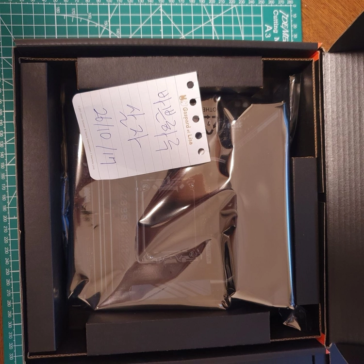 GIGABYTE Z890I AORUS ULTRA 제이씨현 미사용 새상품 국내정품 팝니다. 이미지