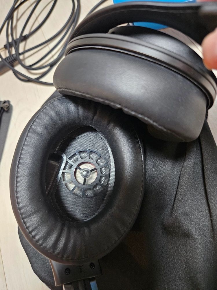HD620s s급 + 4.4 정품 밸런스드 입니다. 이미지