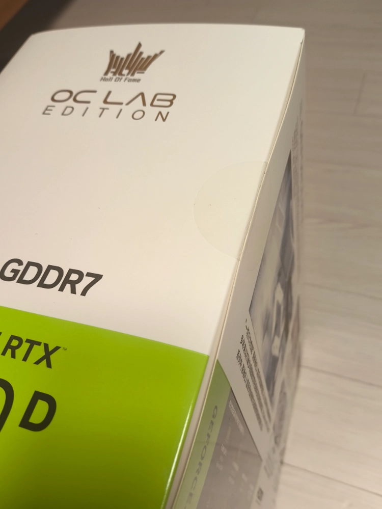 RTX 5090 D HOF OC LAB PLUS X 32 GB 풀박스 이미지