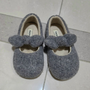 유아 겨울 구두 팝니다 이미지