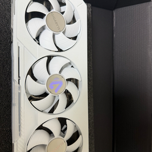 기가바이트 RX 9070XT GAMING OC ICE D6 16GB 이미지