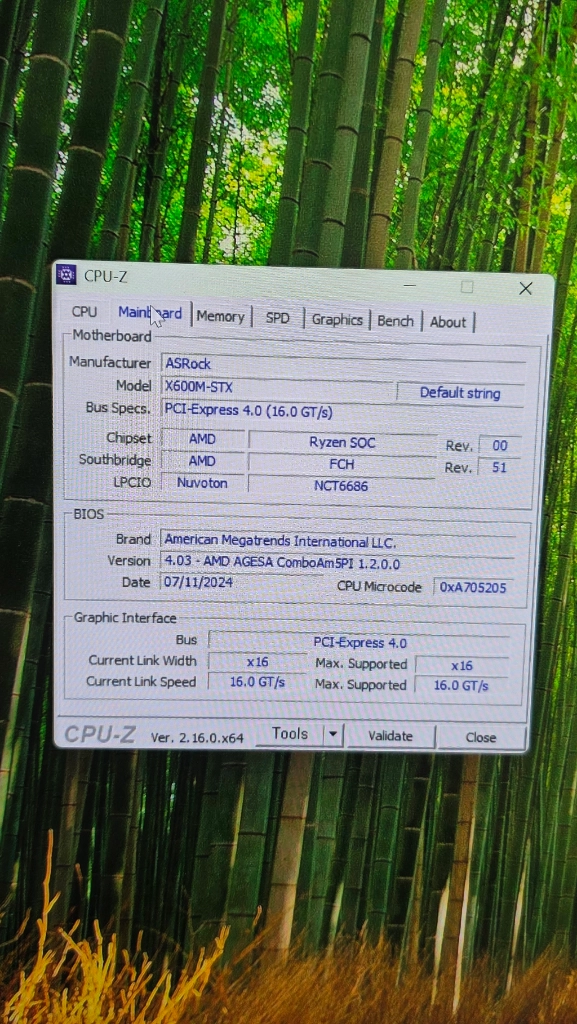 Asrock Deskmini X600 8700G 이미지