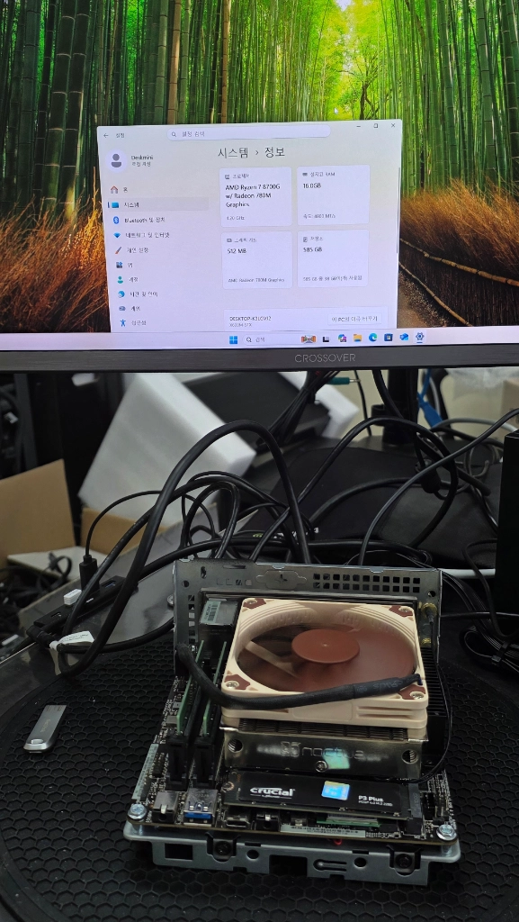Asrock Deskmini X600 8700G 이미지