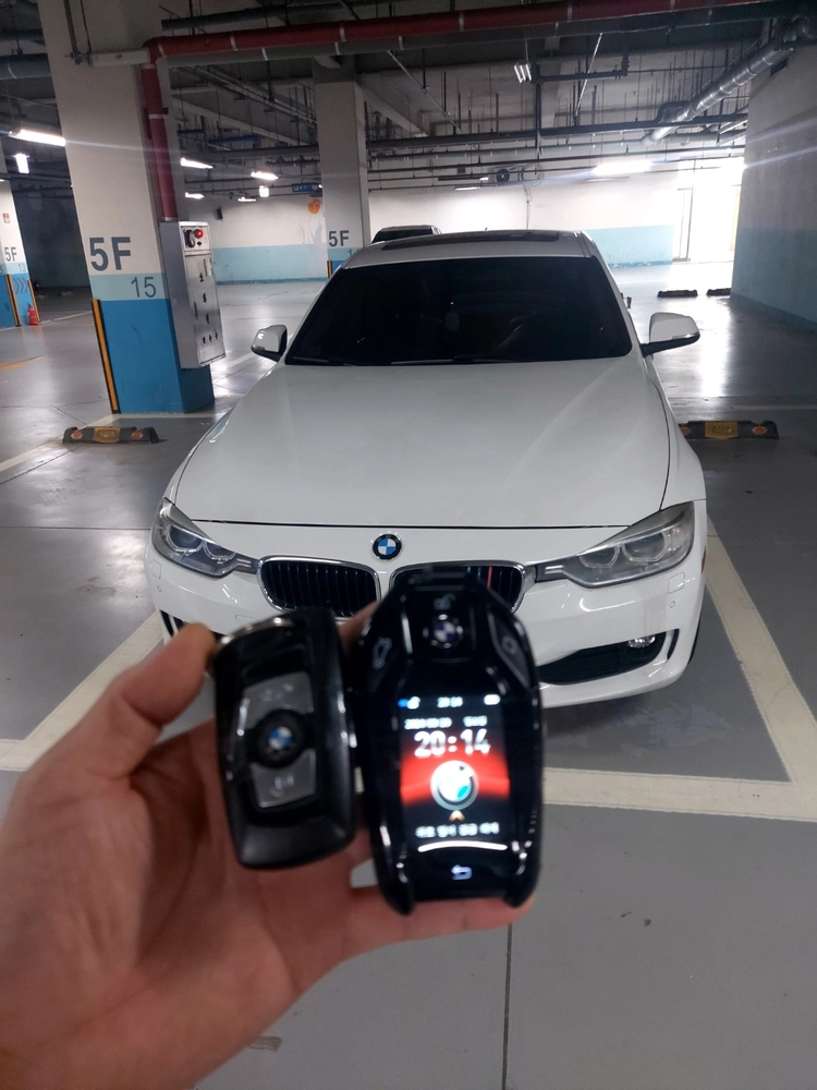 BMW 차량키 PKE 근접도어 기능 활성화 디지털키로 업그레이드 이미지
