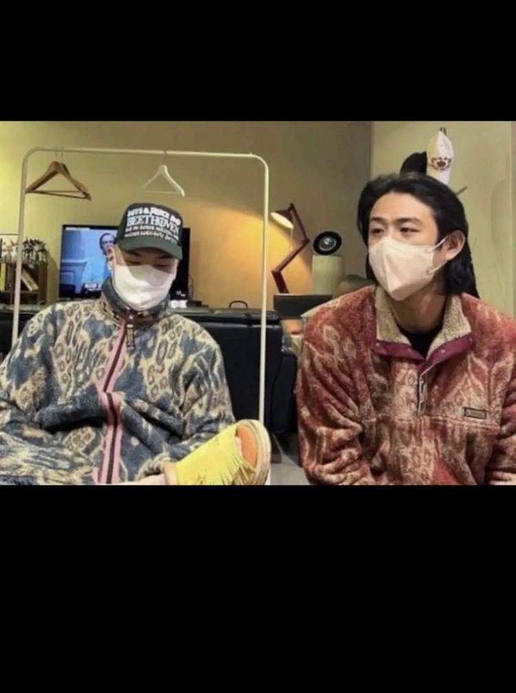캐피탈 자바 카스리 패턴 플리스 풀오버 레드 2 이미지