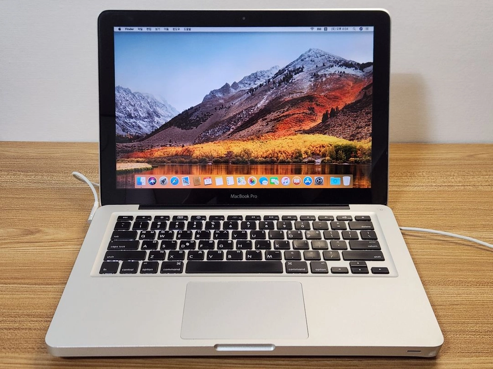 맥북프로 Early 2011 13인치 (i5/4램/256GB) 이미지
