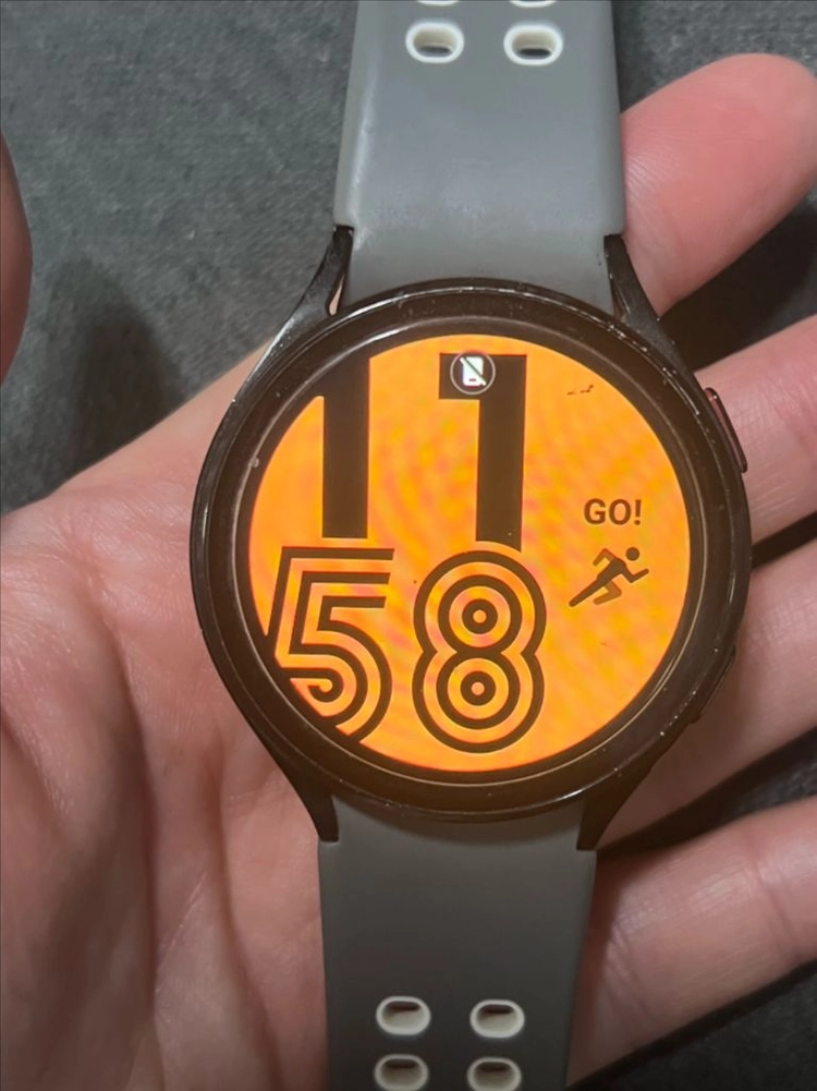 갤럭시 워치4 44mm 이미지