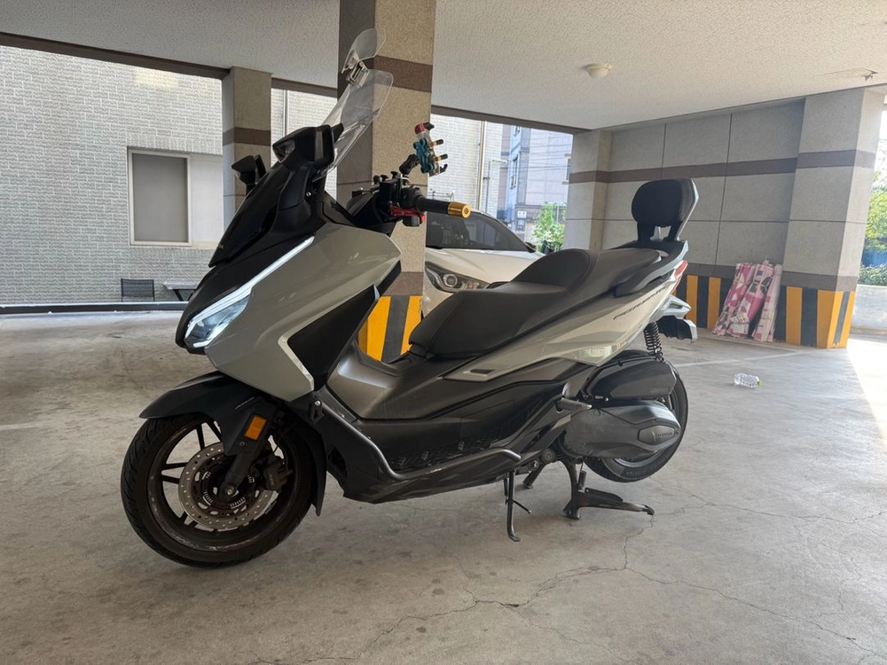 혼다 포르자350 23년식 73xxx 이미지