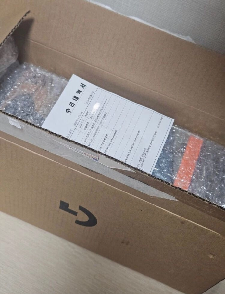 (a/s 미개봉 새상품)블루 예티 USB 스탠딩 마이크 블랙 로지텍 이미지