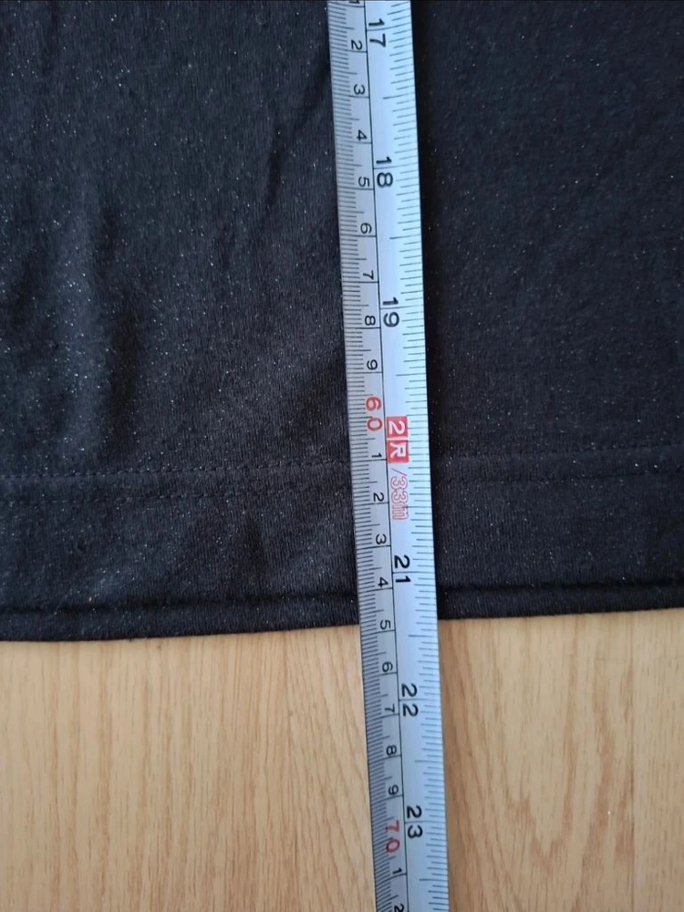 2장에 15000원! 반짝이 펄감이 있는 5부 반팔티 66 (66~날씬77) (새상품) 이미지