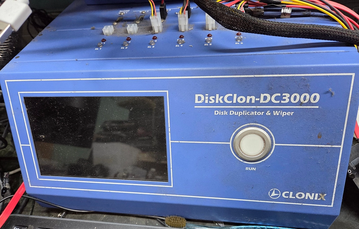 CLONIX DiskClon-DC3000 클로닉스 하드디스크 복사기 8P, 16P 이미지