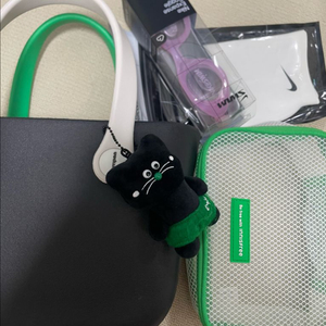 움파 몽글백 + 나이키 수영모,수경 세트 이미지