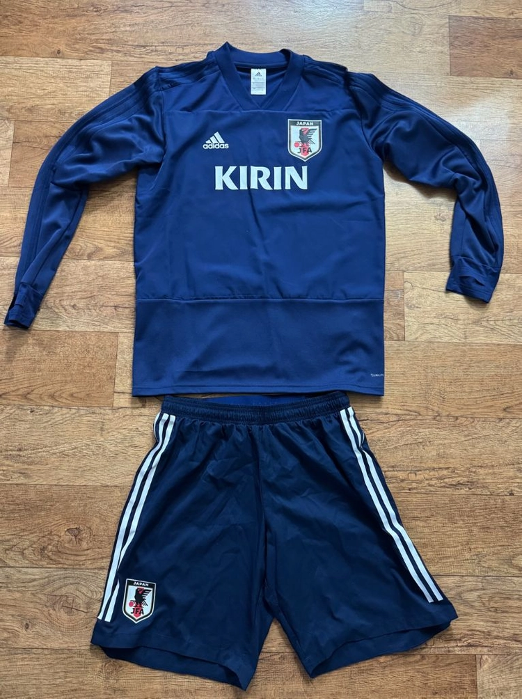 아디다스 JFA 일본대표팀 트레이닝복 세트 이미지