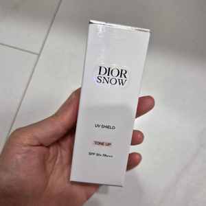 디올 스노우 UV 쉴드 톤업 선크림 30ml 새제품 이미지