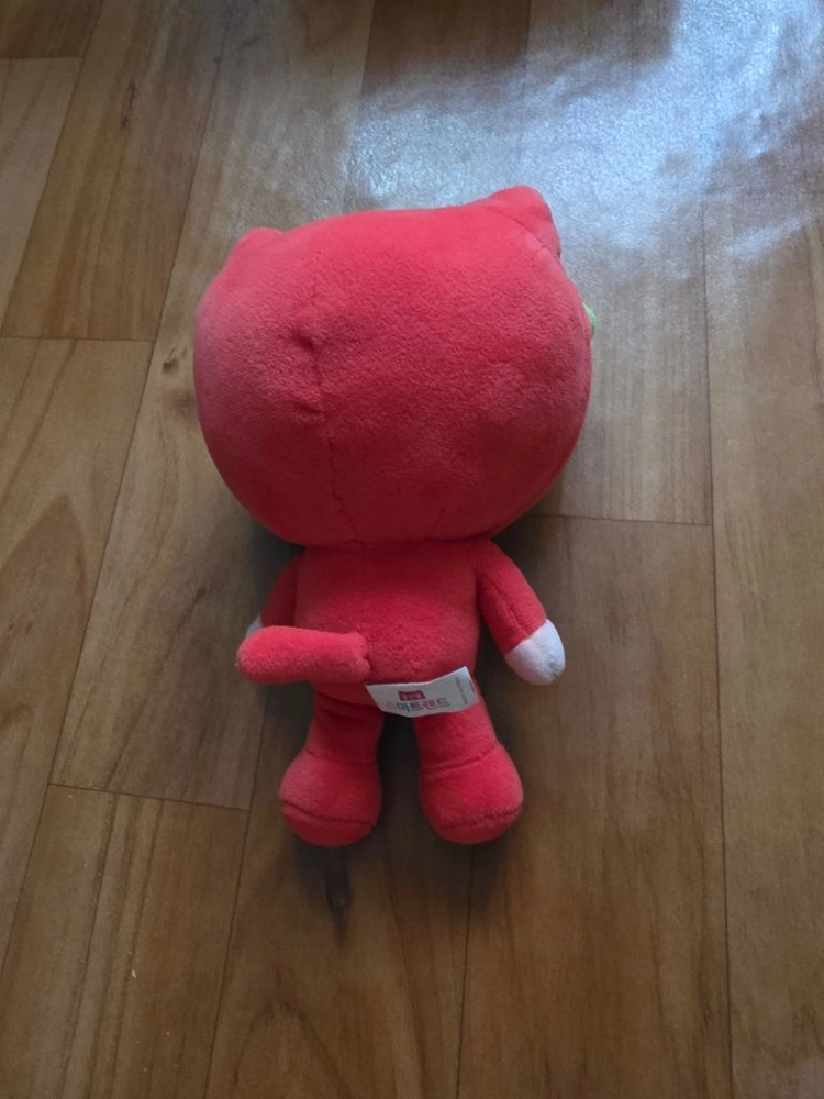 빨간 딸기 모자 캐릭터 봉제인형 이미지