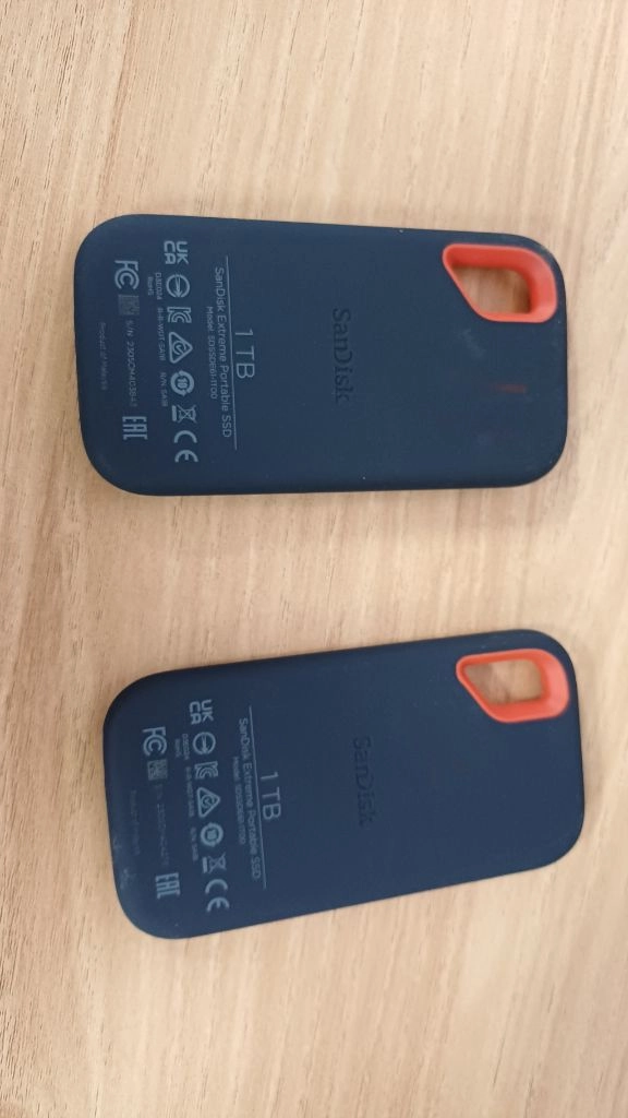 샌디스크 외장 SSD 1TB 2개 세트. e61 이미지