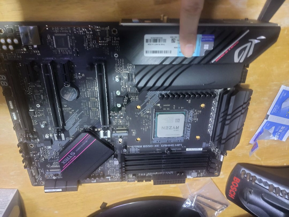 ASUS ROG STRIX B550-XE GAMING WIFI+윈도우 포함 이미지