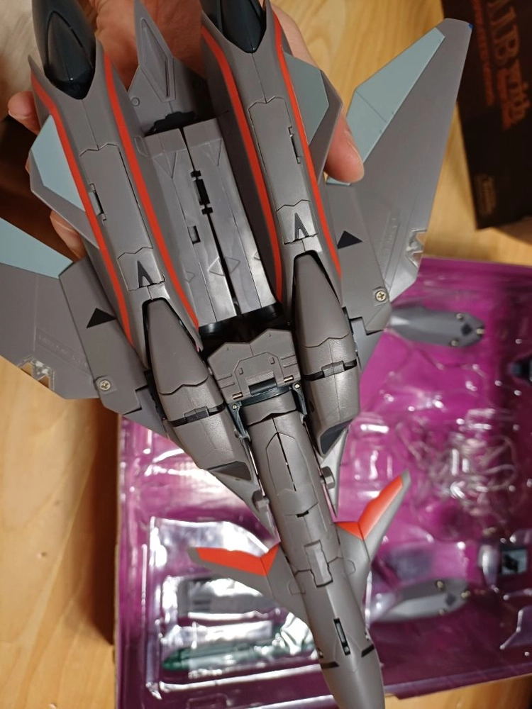 야마토 마크로스플러스 1/60VF-11B with 슈퍼팩 이미지