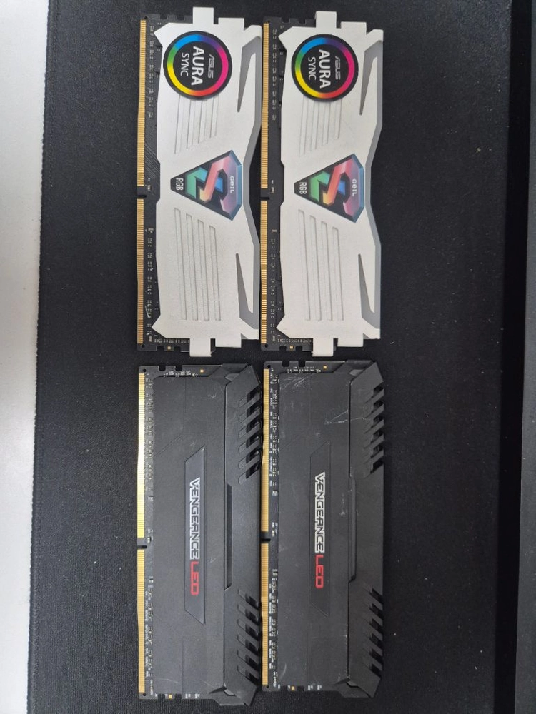 DDR4 3200 16GB(8*2) 메모리 2개 세트/총32GB 이미지
