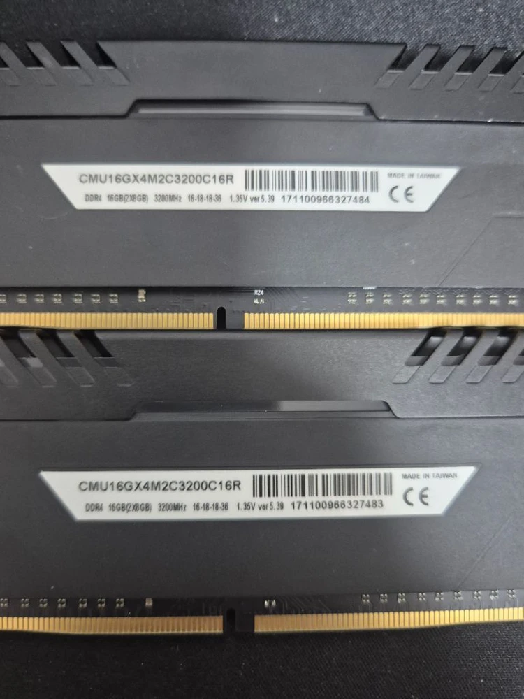 DDR4 3200 16GB(8*2) 메모리 2개 세트/총32GB 이미지