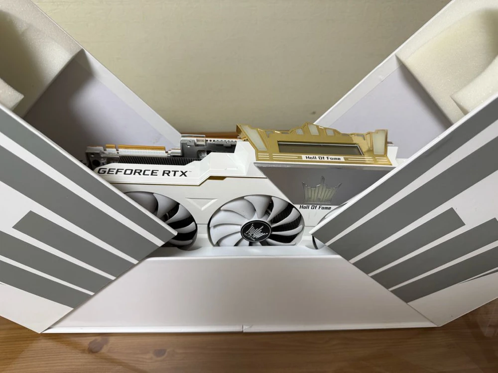 RTX 2080Ti HOF 화이트 풀박스 이미지