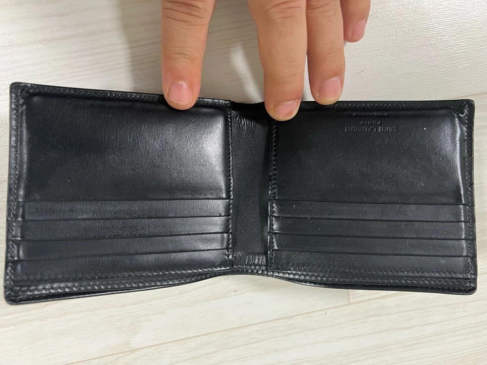 입생로랑 남자반지갑 이미지