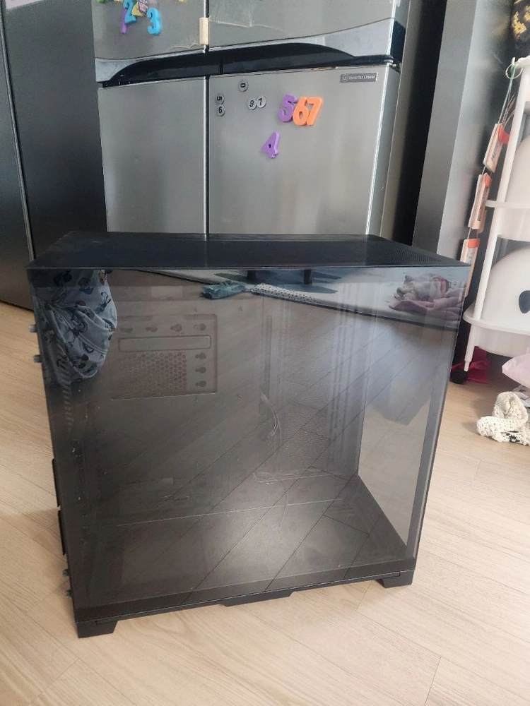 리안리 O11 D Evo XL PC 케이스 이미지