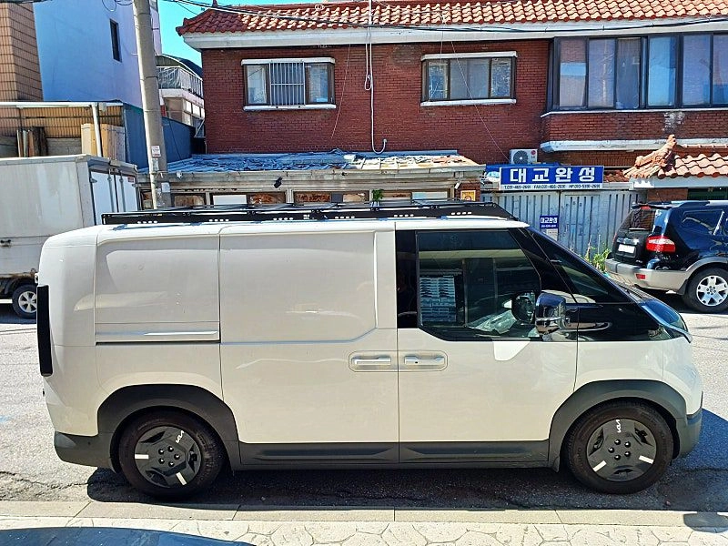 트랩오버랜드,메세타 반자동어닝 및 180도.270도 룸텐트,pv5,토레스,ka4,렉스턴스포츠 저상루프랙등 판매합니다 이미지