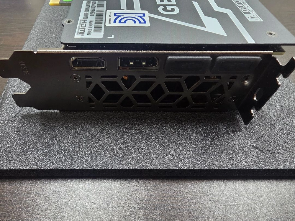 [풀박스] 갤럭시 GALAX 지포스 RTX 4060 Ti 1-Click OC 8GB 이미지