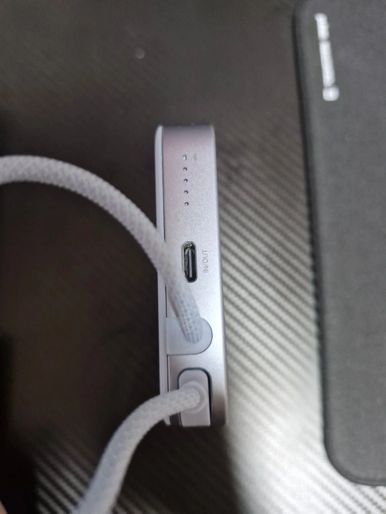 [단순개봉] 유그린 울트라 슬림 30w 10000mAh 유무선 보조 배터리 이미지