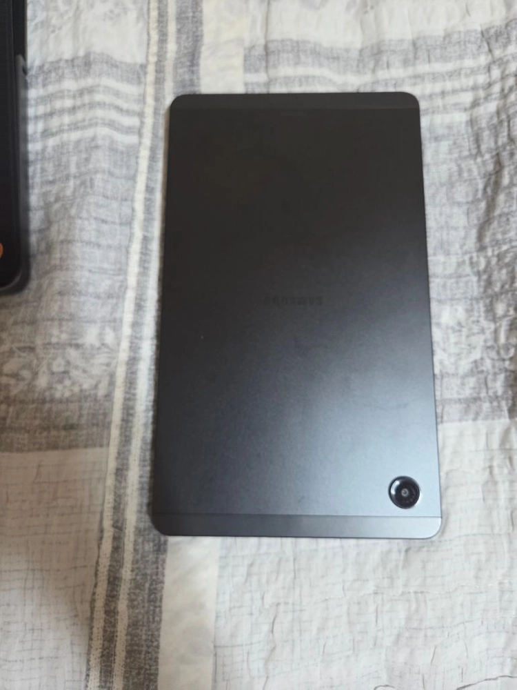 갤럭시탭 a9 sm-sm-x110 뇌새김탭 팝니다 이미지