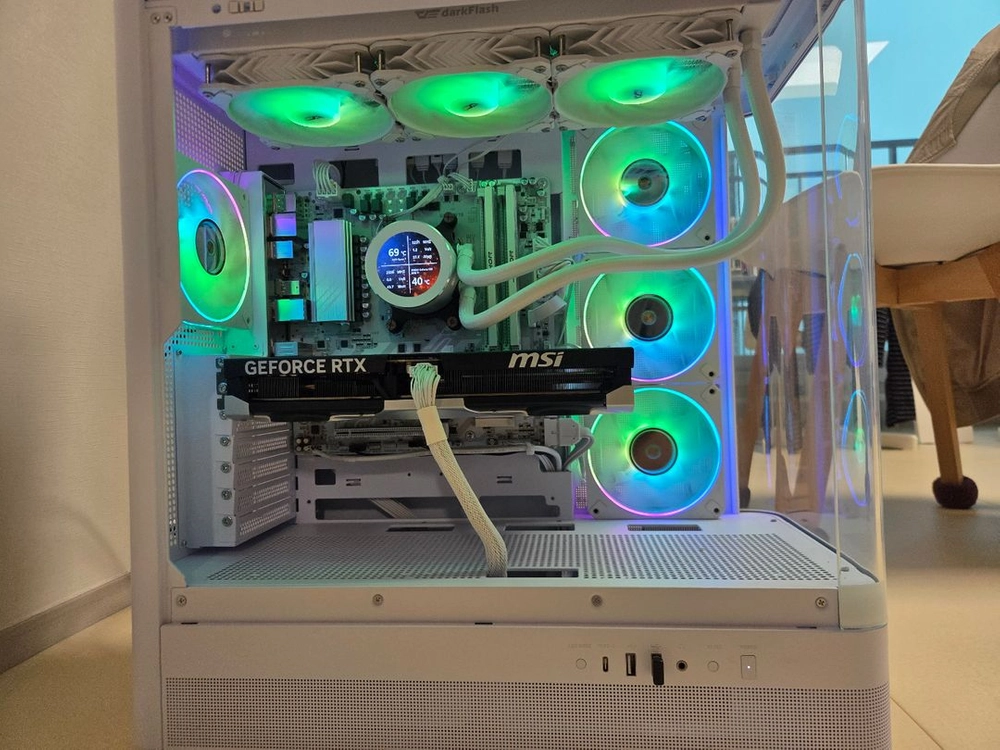 9800x3d, b850m, rtx 5070ti 고사양 가성비 본체 이미지