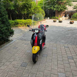 24년식 베스파 프리마베라 미키마우스에디션 튜닝잘됨 이미지