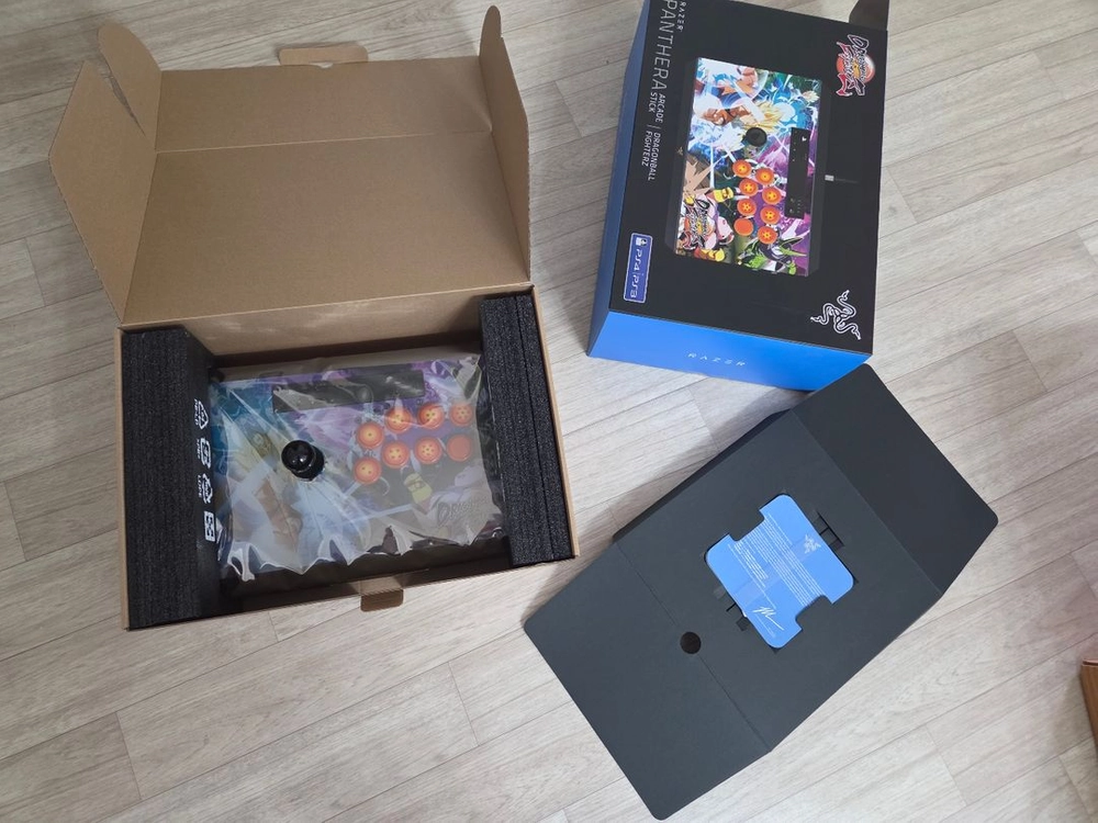 단순개봉미사용급 Razer Panthera레이저 판테라 드레곤볼리미티드에디션한정판 아케이드 조이스틱(일명 구판테라) 이미지