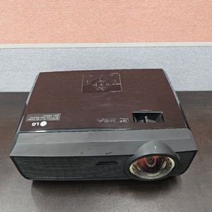 단초점 LG 빔프로젝터 BX286 2800안시 XGA 이미지