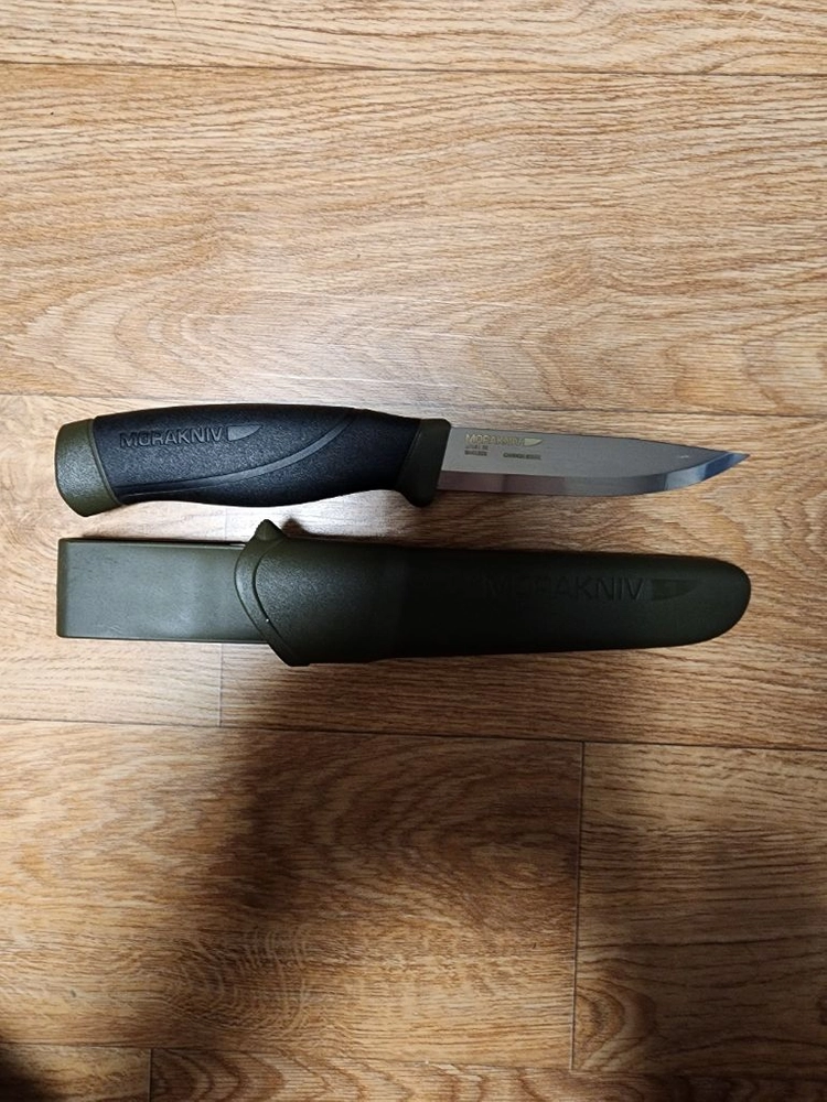 캠핑나이프 이미지