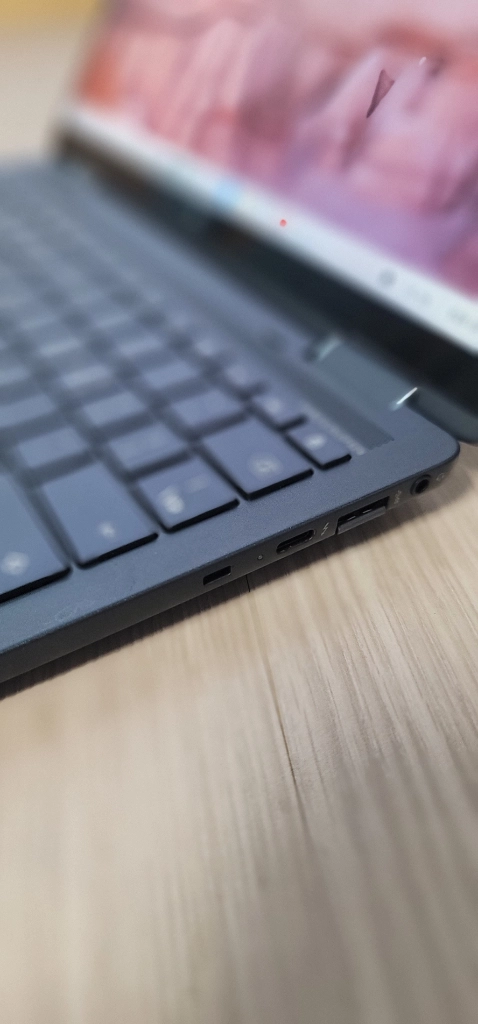 [Ai최적화] hp 엘리트 드래곤플라이 크롬북 i7-12세대 32GB/ 512GB 이미지
