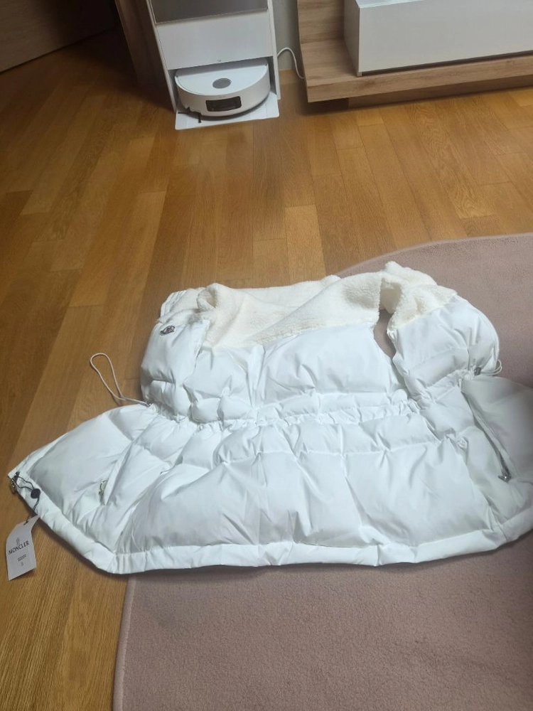 몽클레어 패딩 조끼 이미지