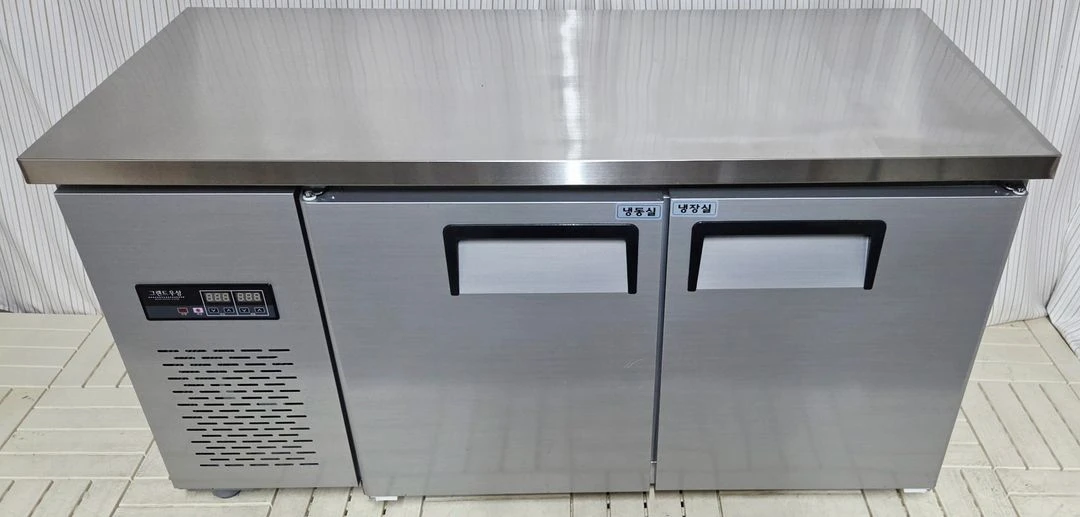 업소용 그랜드우성 1500 테이블 냉동 냉장고 이미지