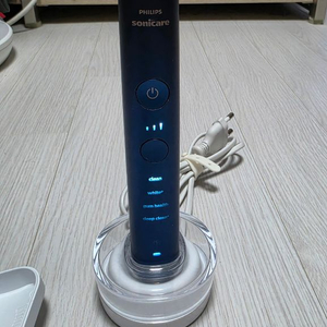 필립스 소닉케어 전동칫솔 이미지